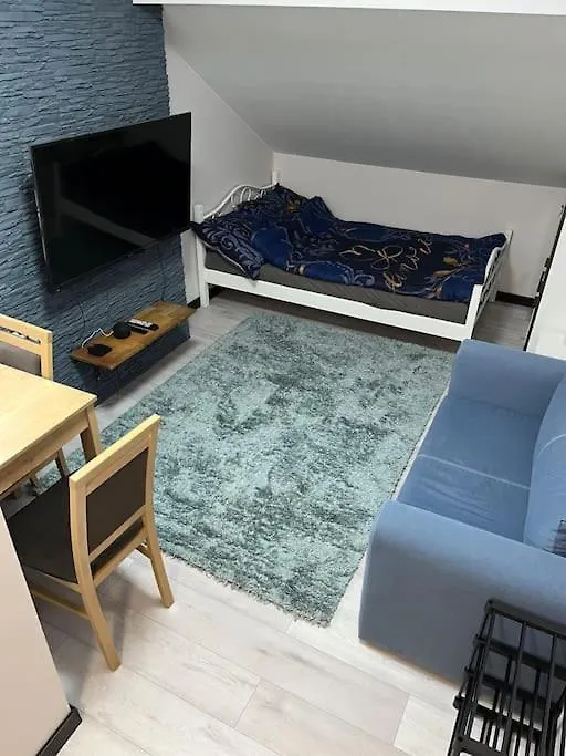 Studio In Wola- Near Progresja-Direct Bus To Old Town Warsaw